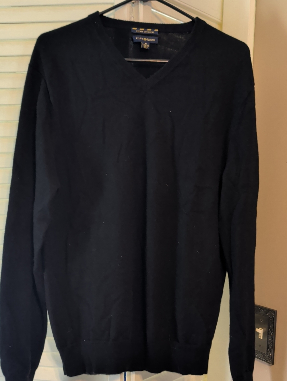 Club Room Men’s Black V-Neck Cashmere Sweater